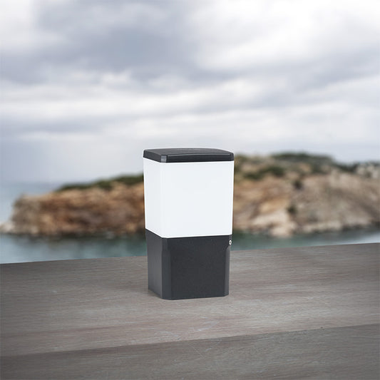 Farola de Sobremuro Exterior Virgilio 25 cm CCT Negra Fumagalli - imagen 2 | Interlusa