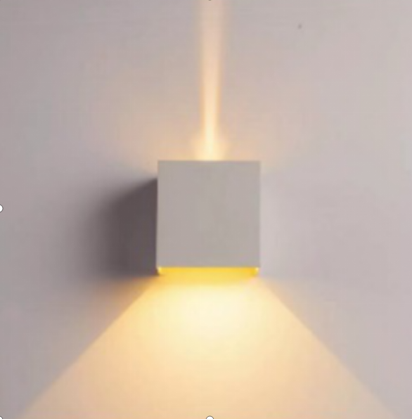 Encendido Aplique LED IP65 de Muñoz e Hijos (Apliques Exterior) en color blanco cuadrado con iluminación bidireccional - Ref 005116.


