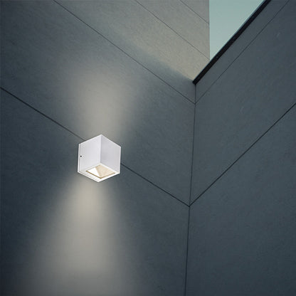 Aplique Exterior CAVALUM IP54 9,5 cm Blanco Lumit - imagen 2 | Interlusa