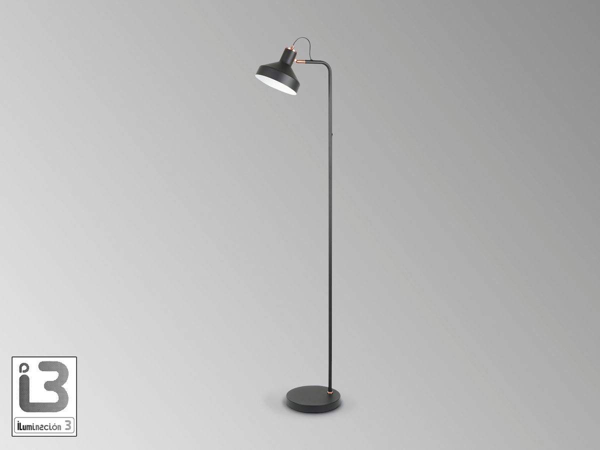 Lámpara de Pie Irias 149 cm Negro Mate y Cobre Schuller en ambiente decorado | Schuller