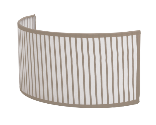 Aplique Zoraida fabricado en material robusto, color marrón, ideal para niños