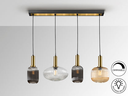 Lámpara Colgante Lineal Norma 4 Luces Negro Mate y Latón Schuller en ambiente decorado | Schuller