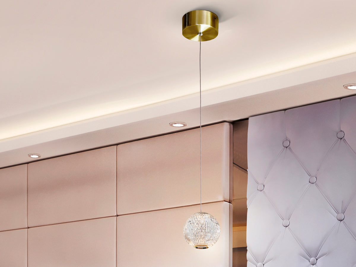 Lámpara Colgante Austral 1 Luz LED 6W Oro Schuller en ambiente decorado | Schuller