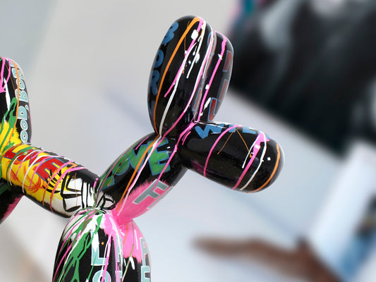 Figura Decorativa Perro Globoflexia Balloon Dog 41 cm Grafiti Schuller en ambiente decorado | Schuller