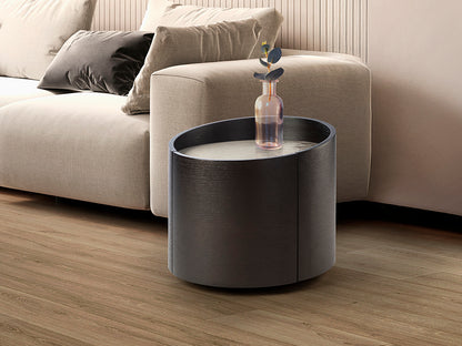 Mesita de Noche Redonda Iza 50 cm Negro con Tapa Mármol Schuller en ambiente decorado | Schuller · Ref. 411882