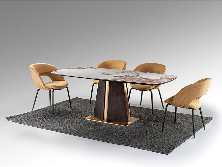 Mesa de Comedor Luca 200 cm Roble Oscuro con Tapa de Mármol Schuller en ambiente decorado | Schuller