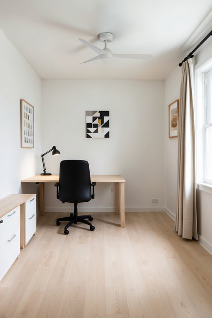 Ventilador de techo SFERA S blanco mate WIZ FARO 34270WW en ambiente moderno de hogar u oficina, motor DC eficiente con mando a distancia, sin luz integrada para ventilación óptima